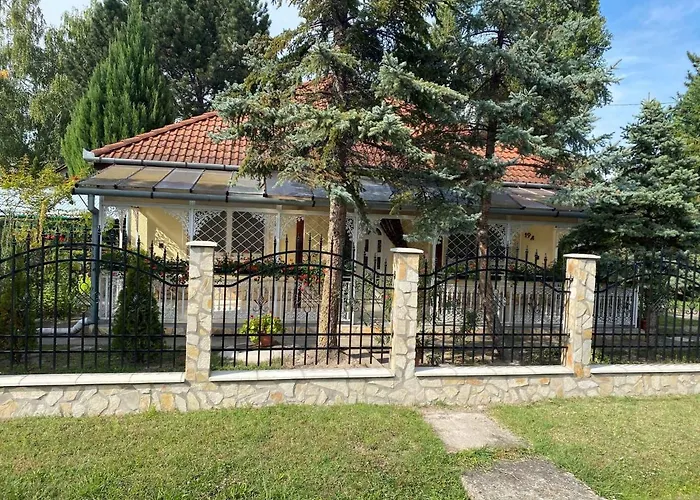 In - Balaton 19827 בית נופש